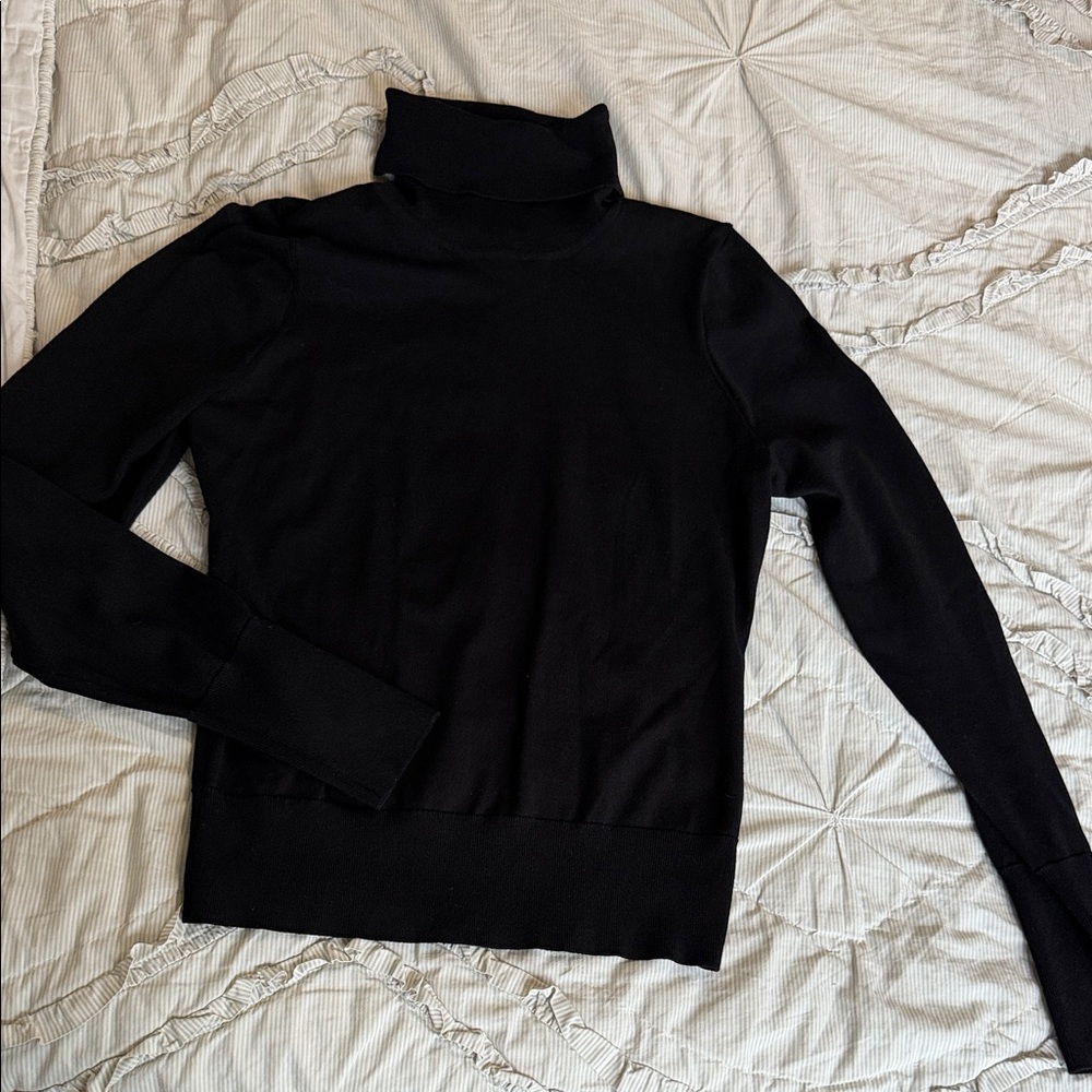 Express turtleneck sweater - Picture 2 of 5